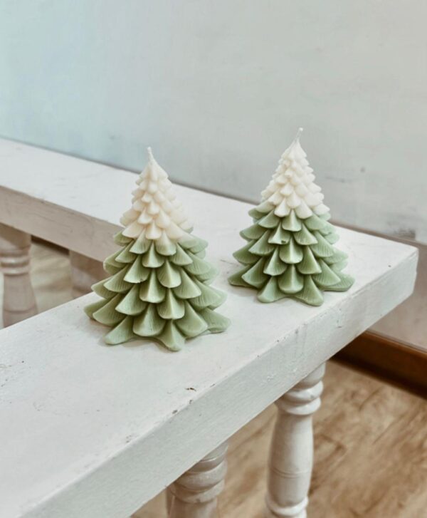 Christmas tree with snow candle